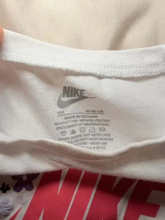 Nike Baby Girls 18M 2-Piece Floral Swoosh T-Shirt and Mesh Shorts Set - Picture 9 of 11